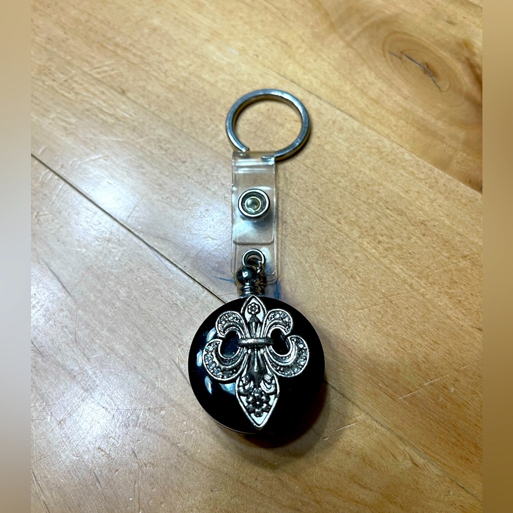 Badge Lanyard w/retractable Cord